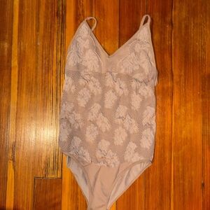 Elegant Lace Bodysuit - Tan